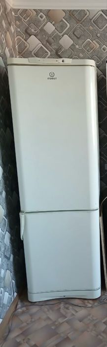 Продается холодильник