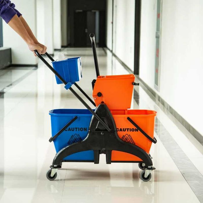 Професионална количка за почистване с 2 x 26L кофи
