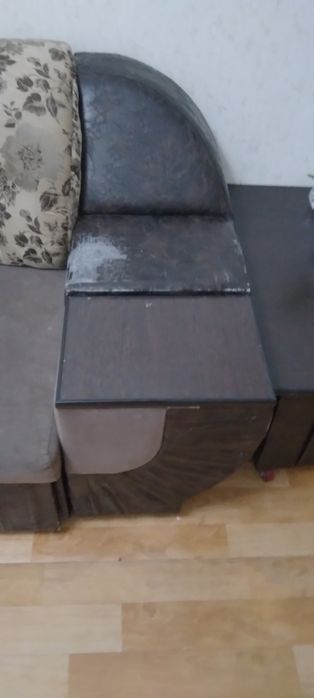 Продам Диван угловой