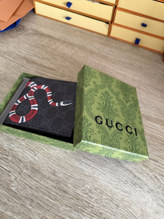 Мъжко портомоне Gucci