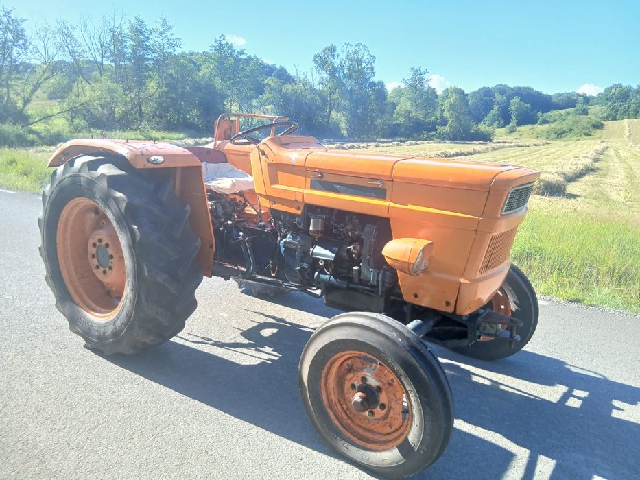 Tractor Fiat 450 45 cp în 3 cilindri, cutie cu doua manete recent adus