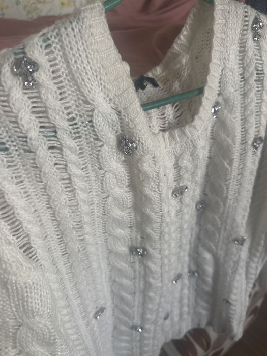 свитера хорошего качества. Размер м