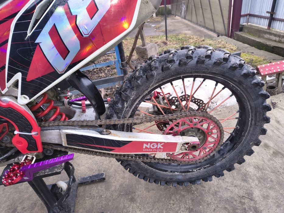 Honda CRF 450 R 2013 pe Injecție