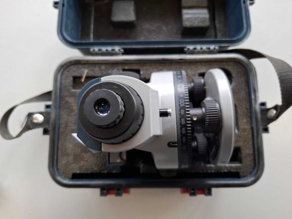 Оптичен нивелир BOSCH GOL 32G