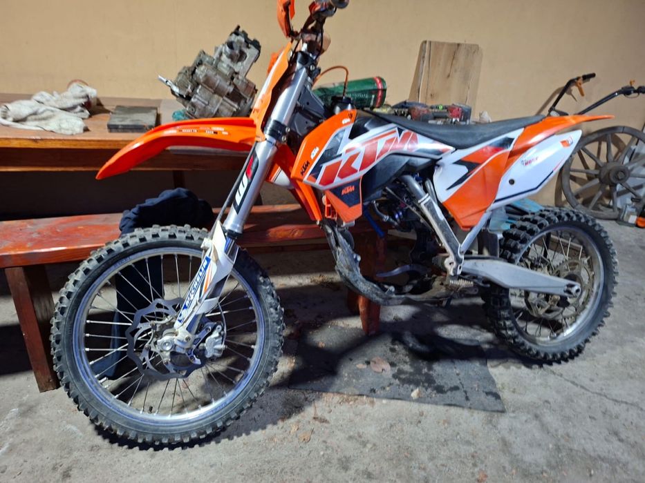 Dezmmbrez sau vand complet ktm sxf 250 din 2015