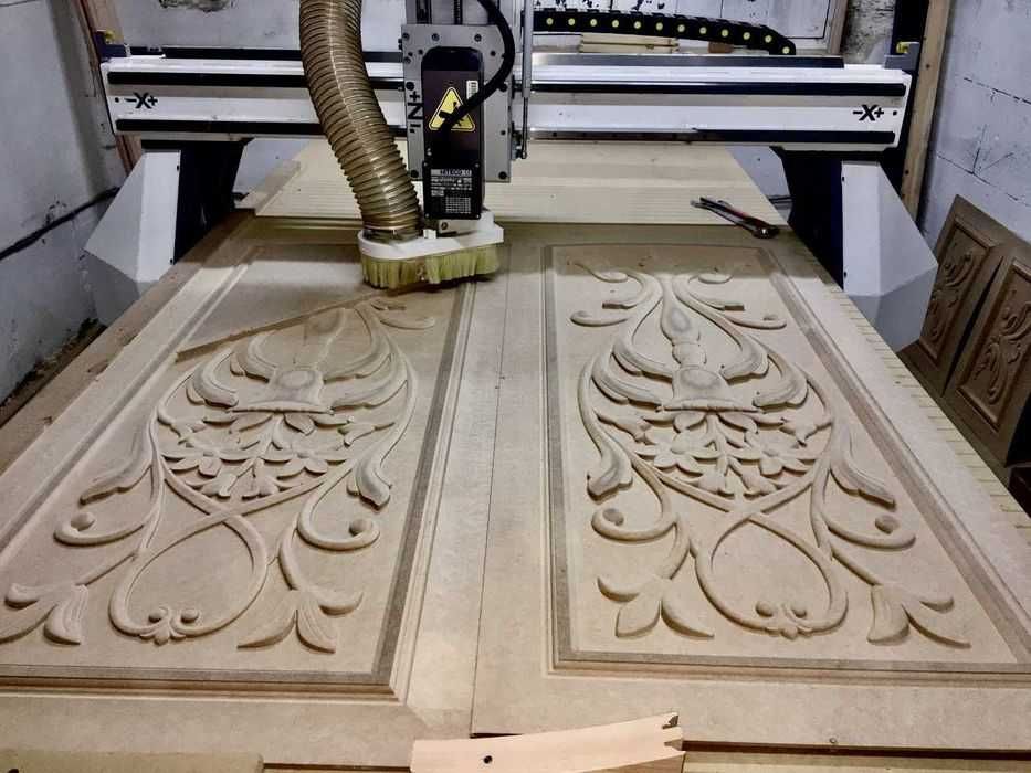 Ровер хизмати. Услуга ровер. Акрил, алюкобонд МДФ, оргстекло, фомикс