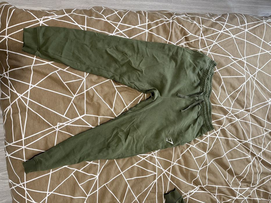 Екип Gymshark, размер М