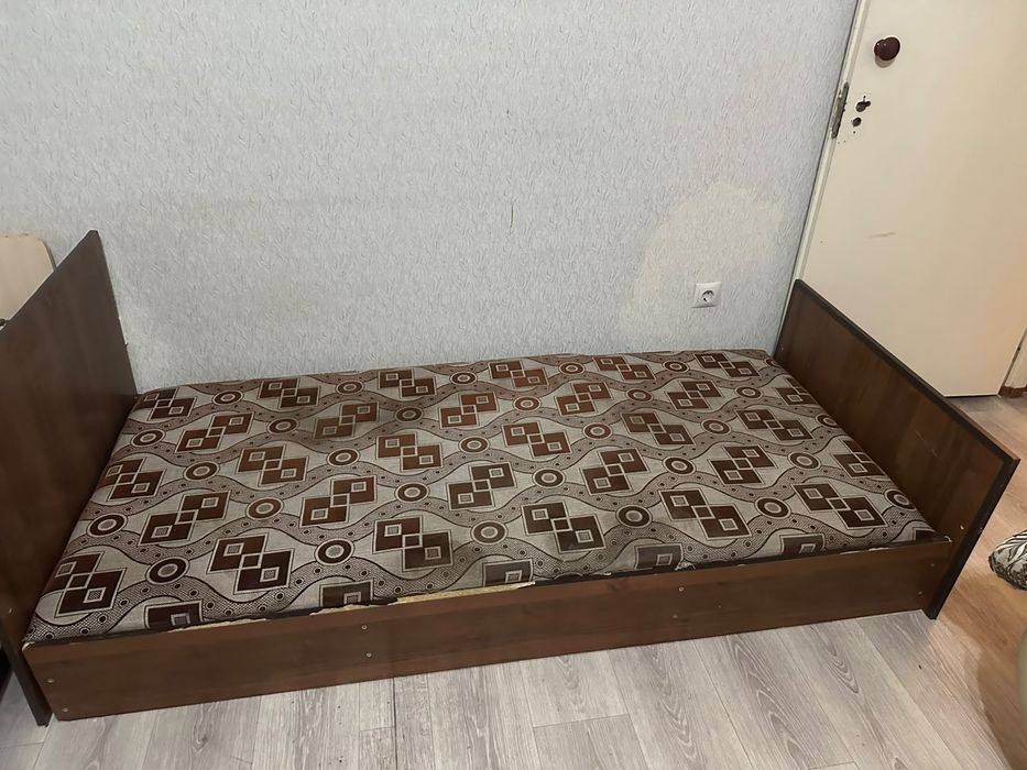 Отдам кровать односпальная