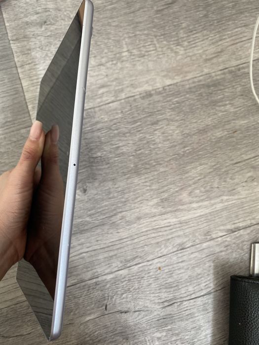 Планшет Huawei