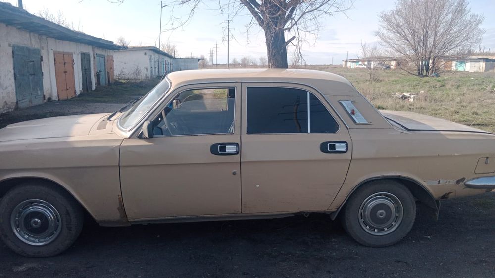 Продам машину Волга