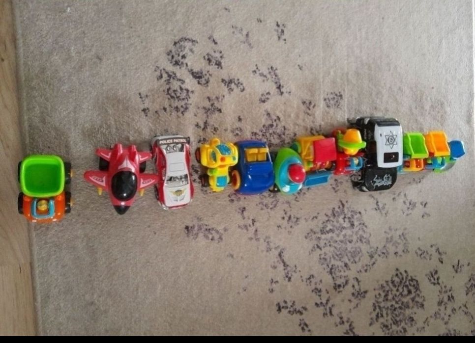 set de 12 masinute in stare impecabila masini masina joaca jucarii