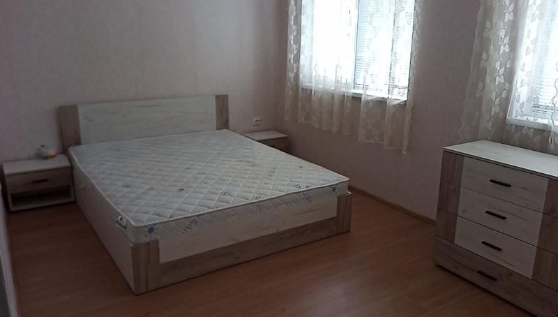 Дава се под наем Тристаен апартамент в Пловдив, Христо Смирненски - 95 кв.м за 511 € - Снимка #4