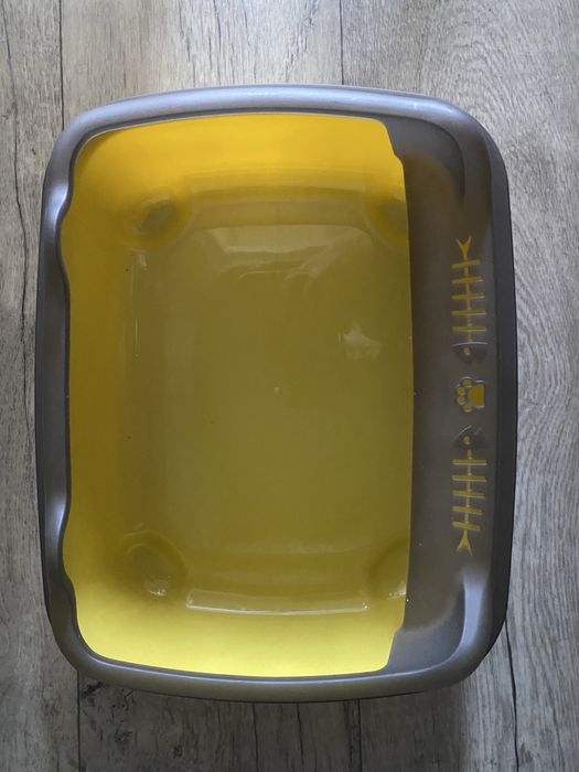 Лоток новый для кошек и собак