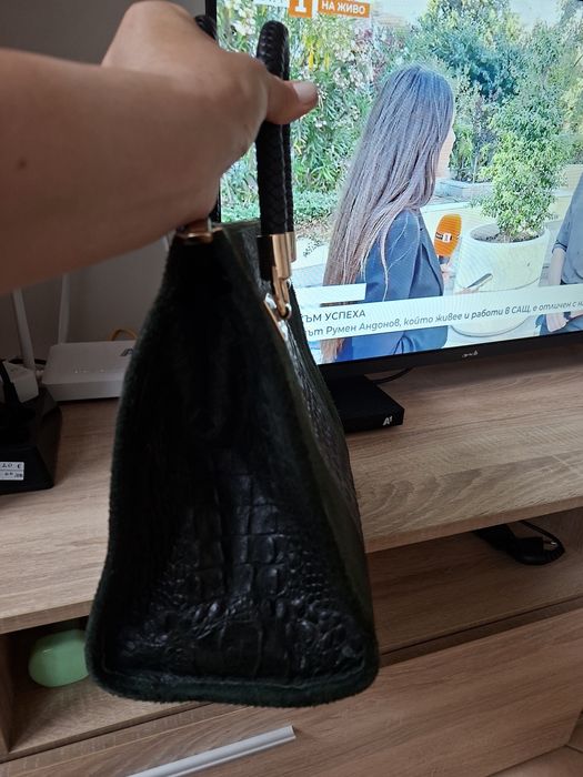 Дамска чанта естествена кожа