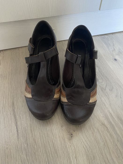 Продам кожаные туфли