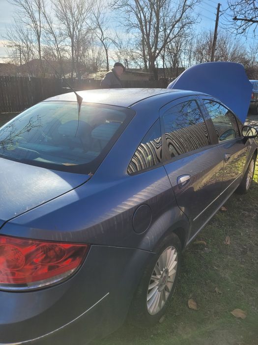 Fiat Linea avariat