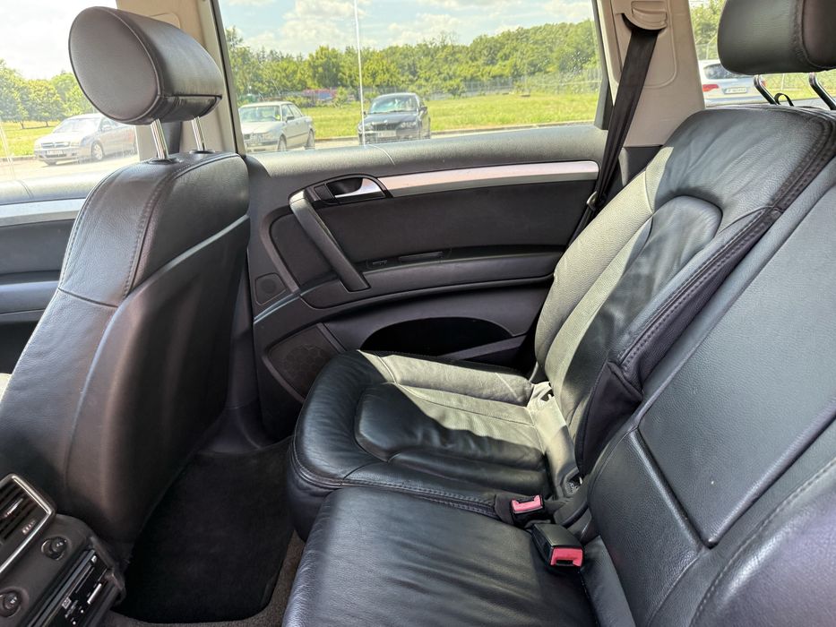 Продава се Audi Q7 в отлично състояние!