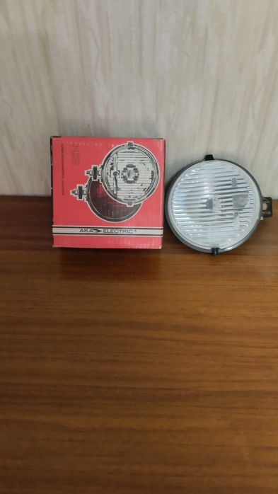 Радиотелефон . Часы электронные. Фары противотуманки.