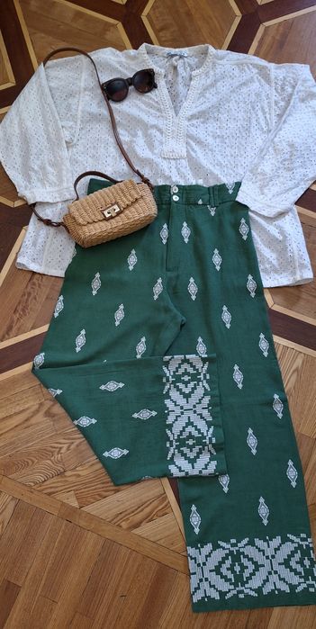 Брюки с вышевкой от фирмы Zara хлопок лен на размер 50