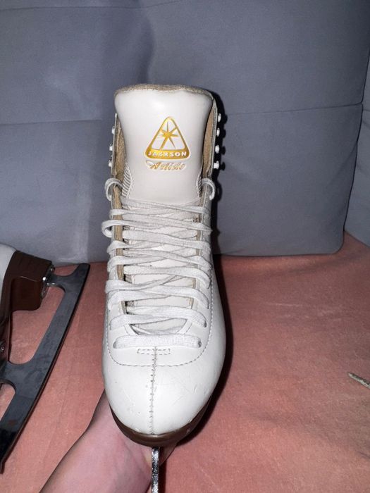 Продам коньки Jackson