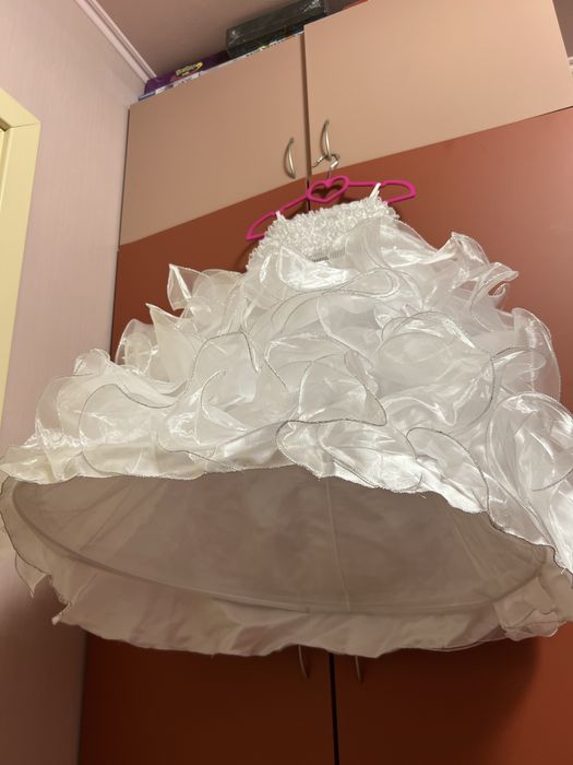 Детска бяла рокля за шаферки