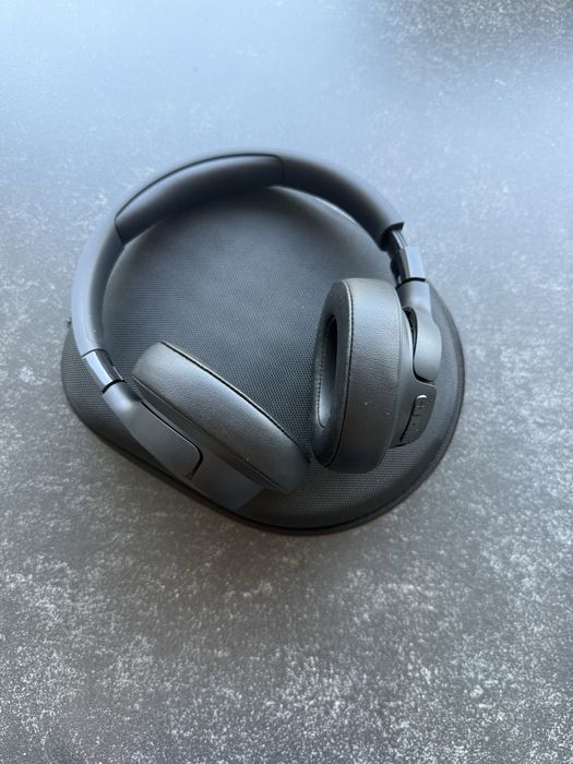 Casti wireless over-ear JBL Tune 720Bt + husa pentru casti bonus