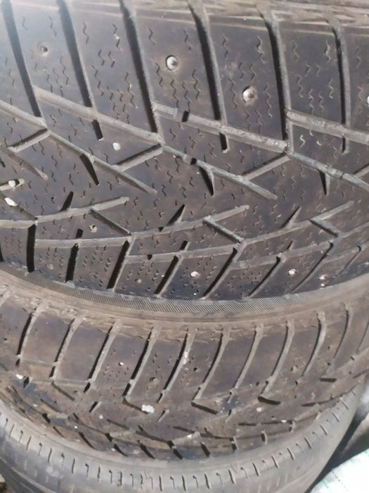 Продам резину на 17