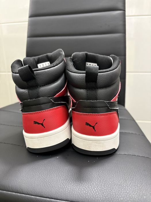 Adidasi Nike Jordan