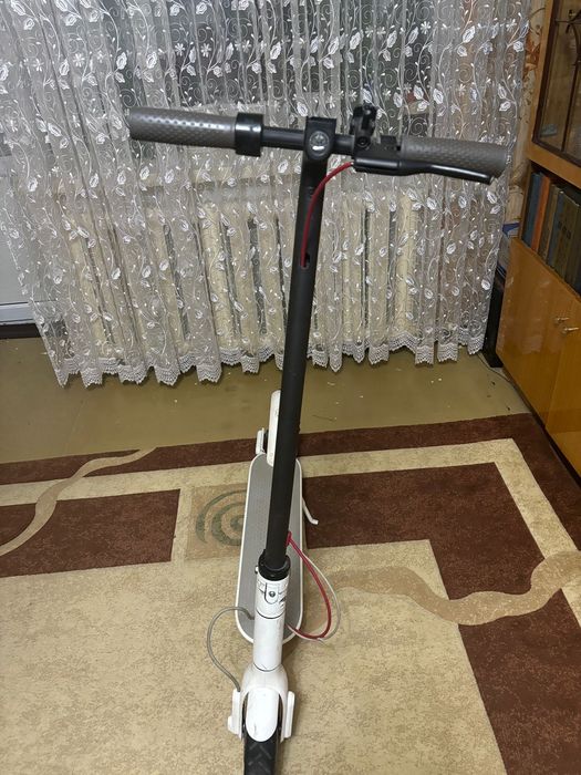 Электросамокат  Xiaomi m365