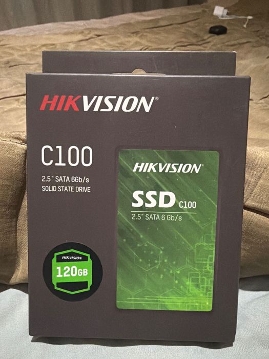 SSD диск новый, запечатанный