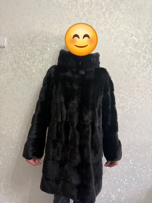Норковая цельная шуба .