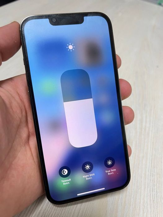 Iphone 13 pro amerkanskiy srochno sotiladi 

Pamit 128gb 

Rangi Qora