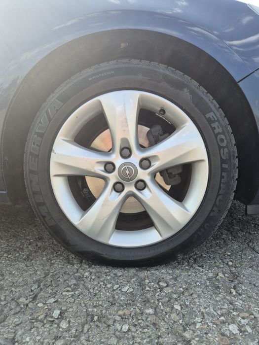 Opel Astra J - 2011