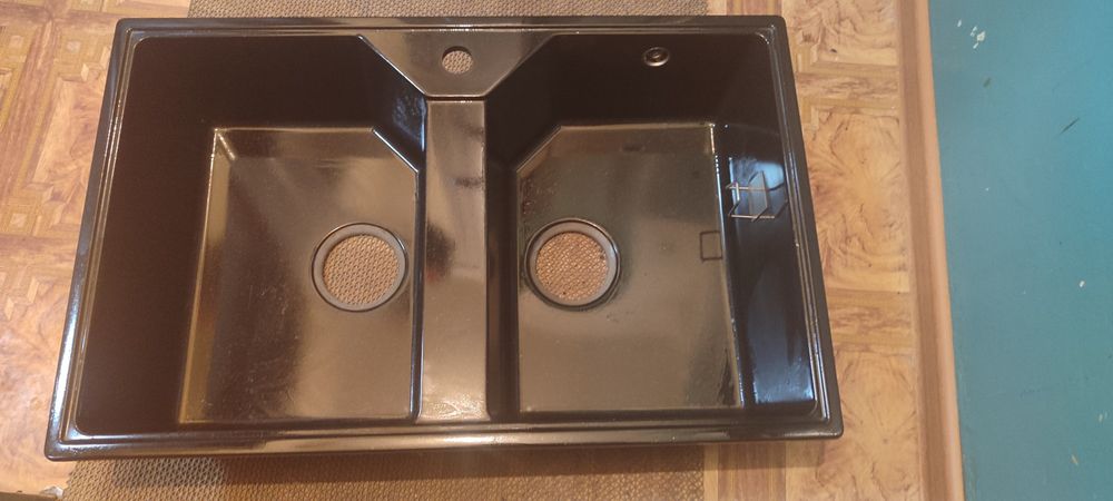 Продам раковину для кухни
