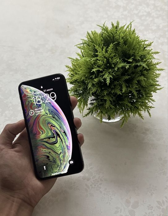 Телефон iPhone Xs 64gb