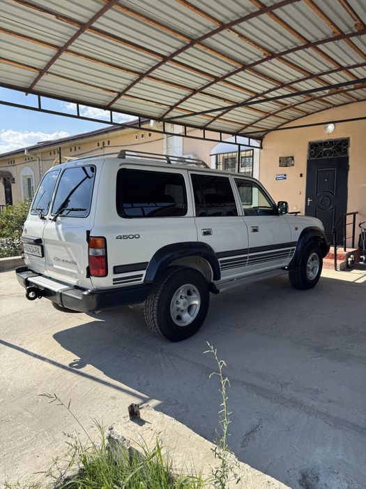 Toyota Land Cruiser 80 1997 benzin