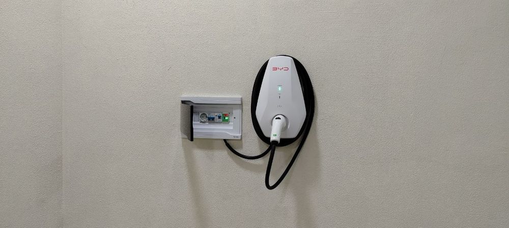 Установка зарядное устройство для Электромобилей.
7квт зарядка установ