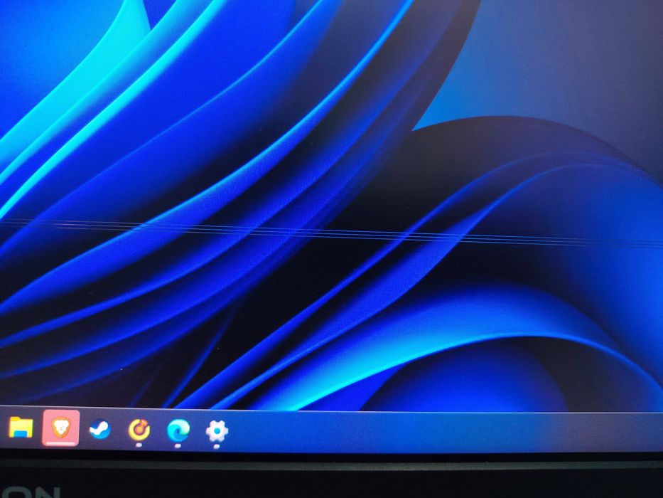 Монитор xtreon с дефектом