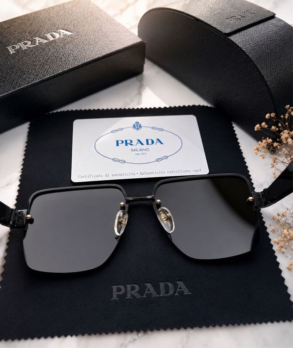 Продавам слънчеви очила PRADA
