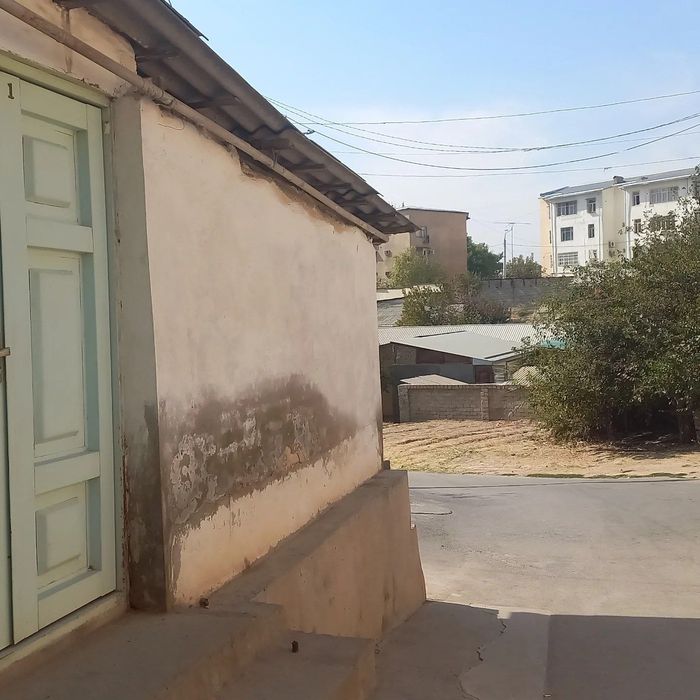 Учачтка "Чорсу бозор" да! сотилади!