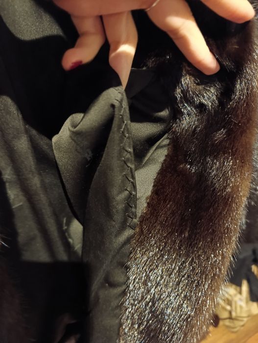 Haina din blana de nurca, YSL originala