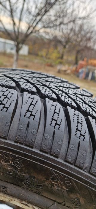 Vând jante audi R16 cauciucuri iarnă 205 55 R16