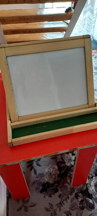 Детская доска ,двухсторонняя