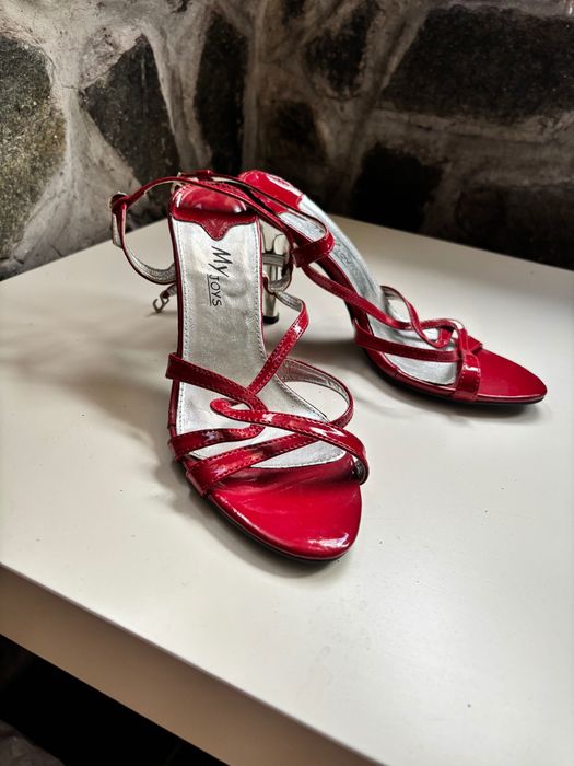 Дамски обувки на ток