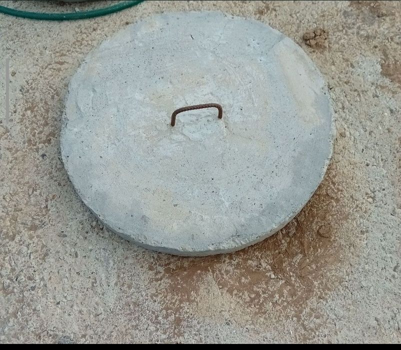 capac beton fantana fosa canalizare diametru 60cm nou