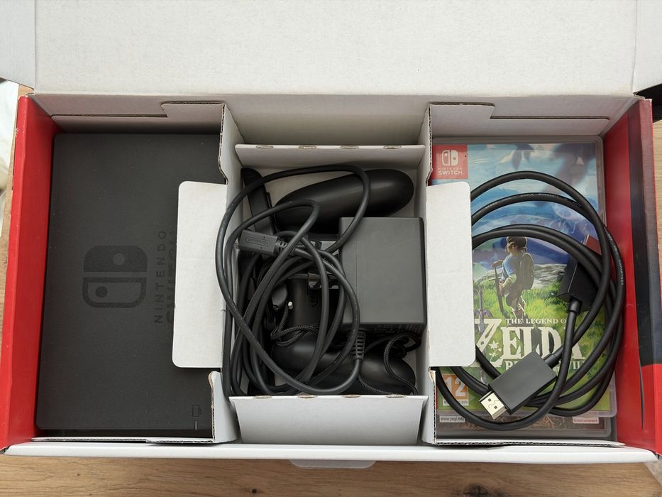 Nintendo Switch HAC-001(-01)  + Пълен комплект