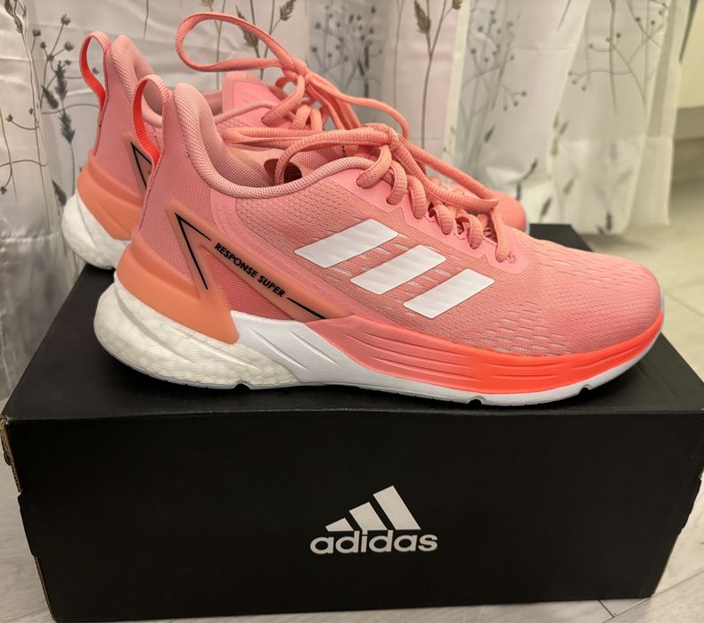 Маратонки Adidas Response Super