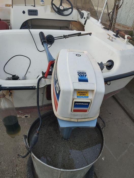 Barca cu motor 15cp