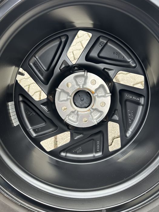 jante hyundai tucson 215 65 17 bicolore noi originale