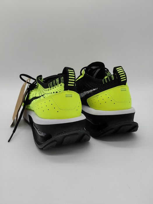 NIKE Air Max Flyknit Racer